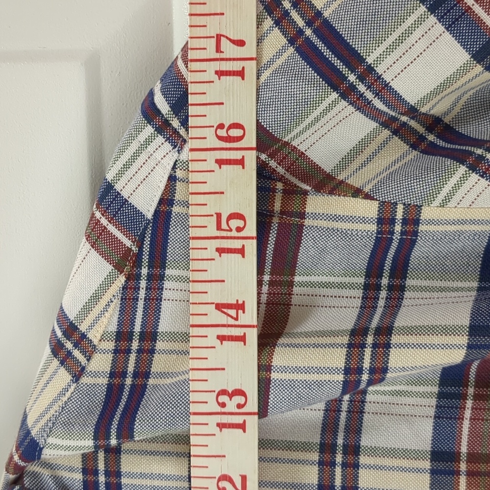 L.L. Bean men's vintage small plaid short sleeve shirt - Picture 5 of 9